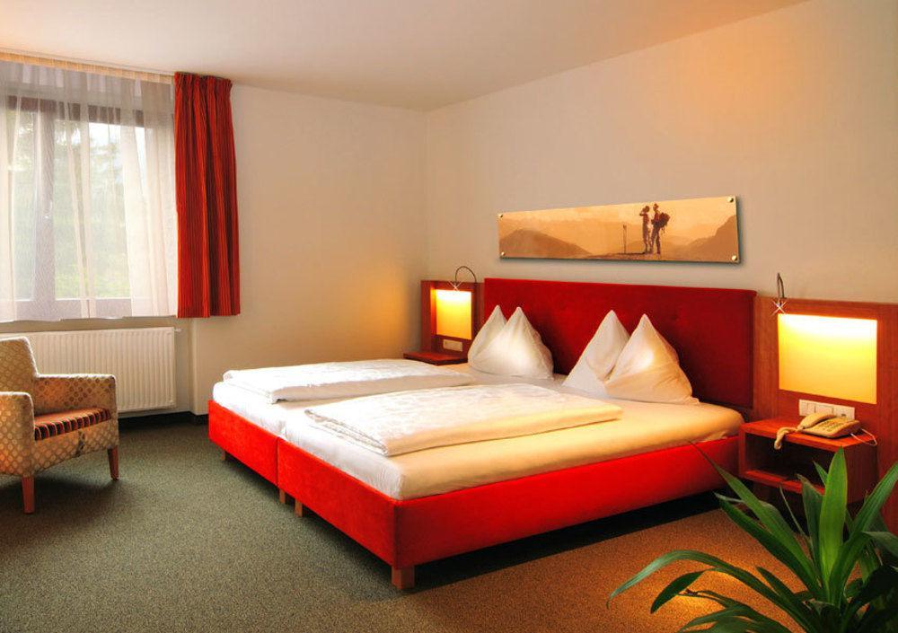 Hotel Clara Vahrn Extérieur photo