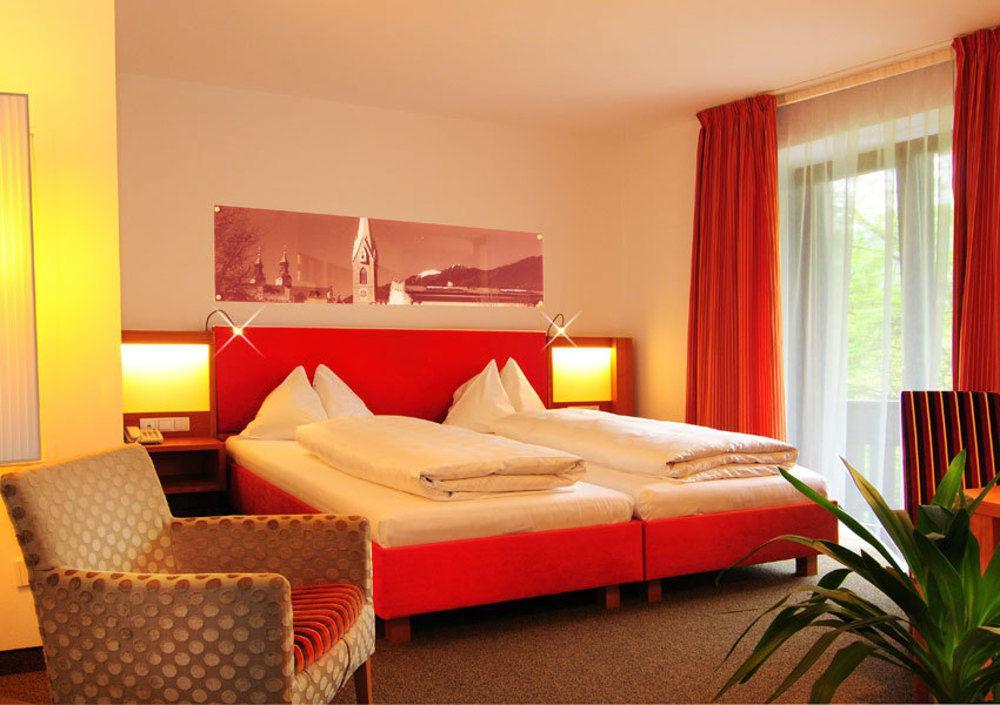 Hotel Clara Vahrn Extérieur photo